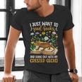 Books And Crested Gecko Owner Crestie Lover Men's V-Neck T-Shirt