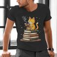 Cat Reading Books Men's V-Neck T-Shirt