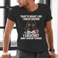 Das Ist Es Was Ich Tue Ich Lese Books Crochet And Men's V-Neck T-Shirt Das Ist Es Was Ich Tue Ich Lese Books Crochet And Men's V-Neck T-Shirt