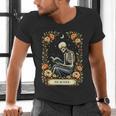 Floral Tarot Card The Reader Skeleton Reading Book Men's V-Neck T-Shirt