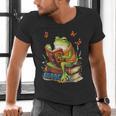 Frog & Toad Fishing Vintage Classic Book Frog Reading Book Men's V-Neck T-Shirt