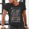 The Reader Tarot Card Book Dragon Romantasy Fantasy Bookish Men's V-Neck T-Shirt