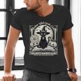 Salem Witch Book Club Vintage Halloween Cat Book Lover Men's V-Neck T-Shirt Salem Witch Book Club Vintage Halloween Cat Book Lover Men's V-Neck T-Shirt
