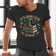 Vintage It's Good Luck To Read St Patrick's Day Book Lucky Men's V-Neck T-Shirt Vintage It's Good Luck To Read St Patrick's Day Book Lucky Men's V-Neck T-Shirt