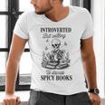 Introvert Read Spicy Books Lover Bookworm Skeleton Reading Men's V-Neck T-Shirt