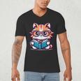 Adorable Book Lover Maine Coon Cat With Reading Glasses Cute Men's V-Neck T-Shirt