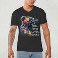Just a Girl Who Loves Books Men's V-Neck T-Shirt