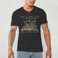 That's What I Do I Read Books And Know Things Bookworm Women Men's V-Neck T-Shirt That's What I Do I Read Books And Know Things Bookworm Women Men's V-Neck T-Shirt