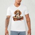 Cute Dog Beagle Reading Book Men's V-Neck T-Shirt