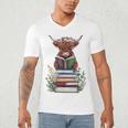 Cute Highland Cow With Book Floral Bookworm Librarian Book Men's V-Neck T-Shirt Cute Highland Cow With Book Floral Bookworm Librarian Book Men's V-Neck T-Shirt