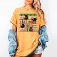 Christmas Cat Santa Bookshelves Book Lover Reader Women's Comfort Colors T-Shirt Mustard