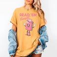 Read 'Em Western Cowgirl Retro Groovy Reading Books Women's Comfort Colors T-Shirt Mustard