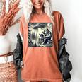 Bigfoot With Alien Reading A Book Bigfoot And UFO Women's Comfort Colors T-Shirt Yam