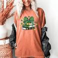 Coquette Bow Books St Patrick's Shamrock Bookworm Librarian Women's Comfort Colors T-Shirt Yam