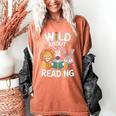 Cute Wildlife Zoo Animals For Book Reader Bookworms Women's Comfort Colors T-Shirt Yam