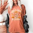 Fall In Love With Reading Book Autumn Pumpkins And Teachers Women's Comfort Colors T-Shirt Yam