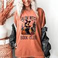 Salem Witch Book Club Bookish Retro Halloween Cat Women's Comfort Colors T-Shirt Yam