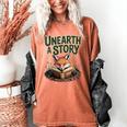 Unearth A Story Fox Reads a Book Women's Comfort Colors T-Shirt Yam