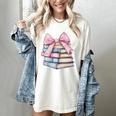 Book Lover Coquette Bow Pink Dainty Ribbon Cute Bookworm Women's Comfort Colors T-Shirt Ivory
