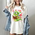 Book Worm Costume World Book Day Cute Kawaii Worm Reading Women's Comfort Colors T-Shirt Ivory