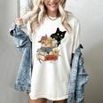 Cat And Books Flowers Reading Club Cat Lover Bookworm Women's Comfort Colors T-Shirt Ivory