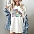 Cat On Books Pets Cats Reading Book Nerd Read Reader Bookcat Women's Comfort Colors T-Shirt Ivory