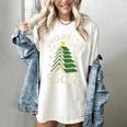 Dashing Through The Books Christmas Book Lovers Men Women Women's Comfort Colors T-Shirt Ivory Dashing Through The Books Christmas Book Lovers Men Women Women's Comfort Colors T-Shirt Ivory