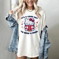 It's a Good Day To Read a Book Cute Cat Book Day Girls Boys Women's Comfort Colors T-Shirt Ivory