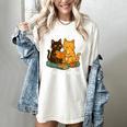 Life Is Better With Cats And Books Cute Cat Lover Women's Comfort Colors T-Shirt Ivory