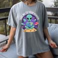 Alien Reader Reading Teacher Librarian Book Lover Women's Comfort Colors T-Shirt Gray