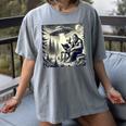 Bigfoot With Alien Reading A Book Bigfoot And UFO Women's Comfort Colors T-Shirt Gray