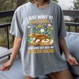 Books And Crested Gecko Owner Crestie Lover Women's Comfort Colors T-Shirt Gray