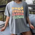 Colorful Dogs Books Plants Repeat Women's Comfort Colors T-Shirt Gray