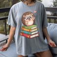 Cute Hedgehog Reading Books Animal Lover Reader Bookworm Women's Comfort Colors T-Shirt Gray