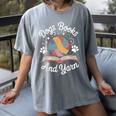 Dogs Books And Yarn Knitter Knitting Women's Comfort Colors T-Shirt Gray