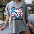 A Good Day To Read a Book Reading Eagle With American Flag Women's Comfort Colors T-Shirt Gray