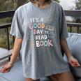 It's A Good Day To Read a Book Elementary Teacher Graphic Women's Comfort Colors T-Shirt Gray