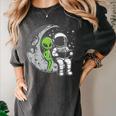 Astronaut Reading Book To Alien Moon Space Women Kids Men Women's Comfort Colors T-Shirt Pepper