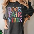 Book Fair Vibes Groovy Retro Reading Women's Comfort Colors T-Shirt Pepper