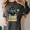 Cat Reading Book Women's Comfort Colors T-Shirt Pepper