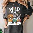 Cute Wildlife Zoo Animals For Book Reader Bookworms Women's Comfort Colors T-Shirt Pepper