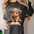 Highland Cow Reading Book Bookworm Women's Comfort Colors T-Shirt Pepper Highland Cow Reading Book Bookworm Women's Comfort Colors T-Shirt Pepper