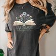 Just One More Chapter Floral Book Wildflower Aesthetic Art Women's Comfort Colors T-Shirt Pepper