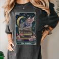 The Reader Tarot Card Book Dragon Romantasy Fantasy Bookish Women's Comfort Colors T-Shirt Pepper