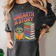 Unearth A Story Cute Turtle Reading Books Librarian Women's Comfort Colors T-Shirt Pepper