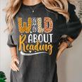 Wild About Reading Lover Bookworm Library Teacher Zoo Animal Women's Comfort Colors T-Shirt Pepper