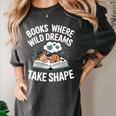 Women's Wild Dreams Reading Giraffe Book Reader Zoo Animals Kids Women's Comfort Colors T-Shirt Pepper