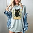 Cat Reading Book Flowers Women's Comfort Colors T-Shirt Denim