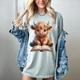 Highland Cow Reading Book Bookworm Women's Comfort Colors T-Shirt Denim Highland Cow Reading Book Bookworm Women's Comfort Colors T-Shirt Denim