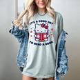 It's a Good Day To Read a Book Cute Cat Book Day Girls Boys Women's Comfort Colors T-Shirt Denim